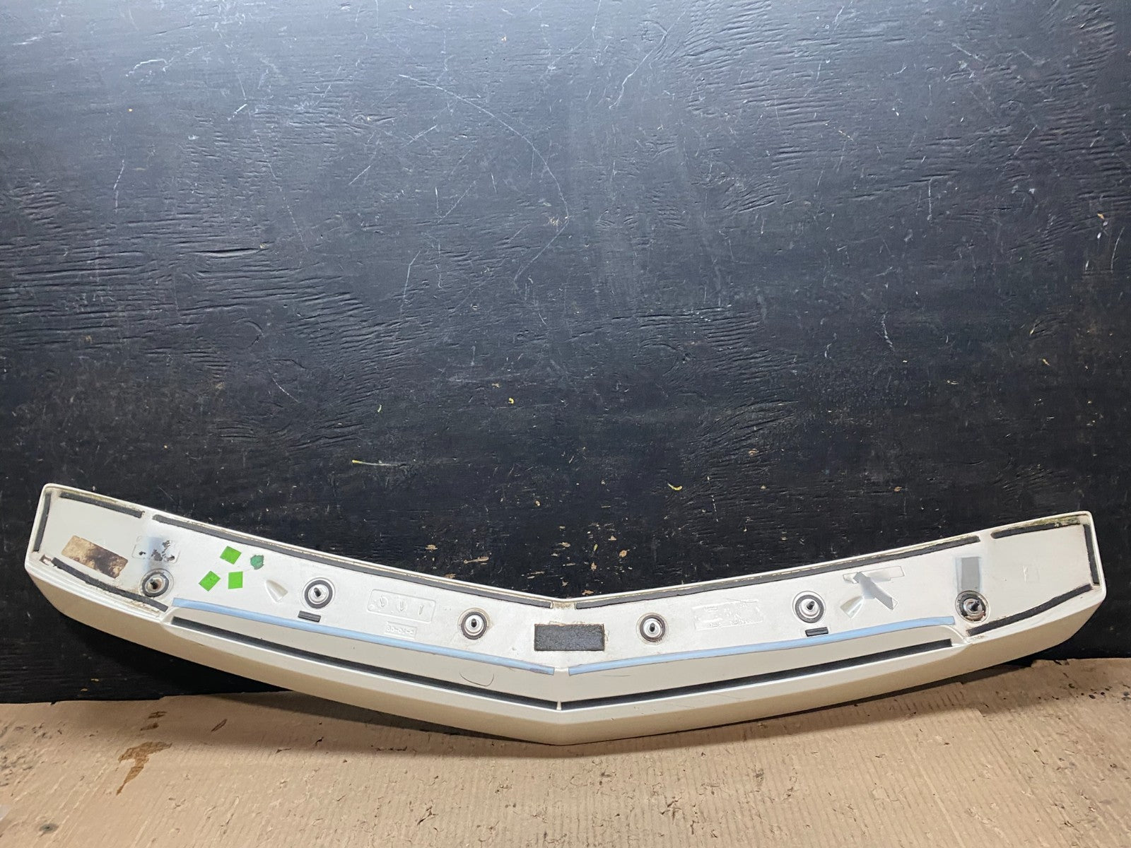 2003 to 2007 Cadillac CTS Trunk Spoiler Wing White OEM X8234 PS6