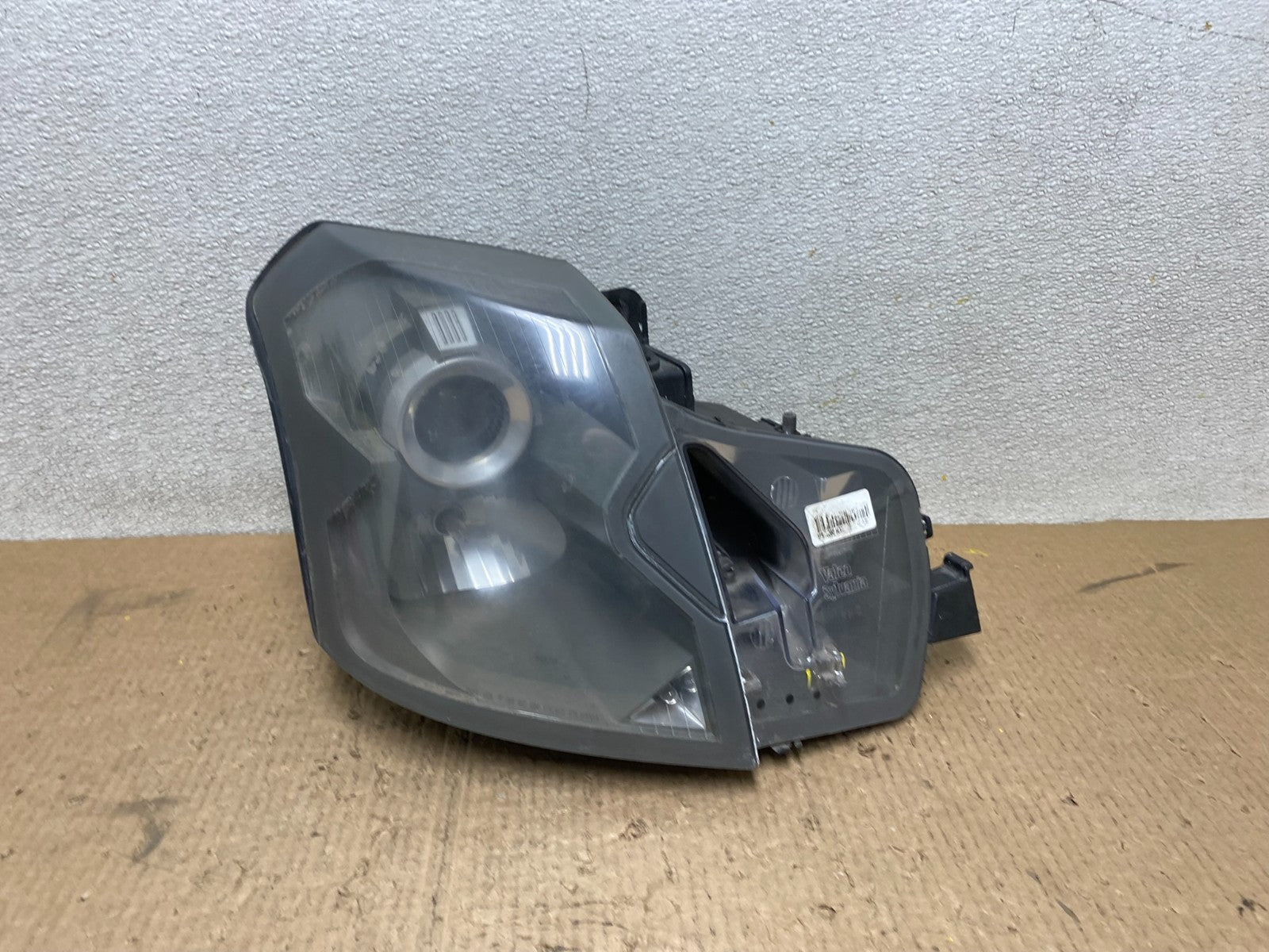 2003 to 2007 Cadillac CTS Right Passenger RH Halogen Headlight Oem W5440 DW0