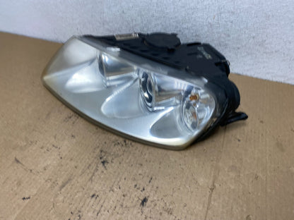 2004 to 2007 Volkswagen Touareg Left Driver Xenon Headlight AG2340 DW1