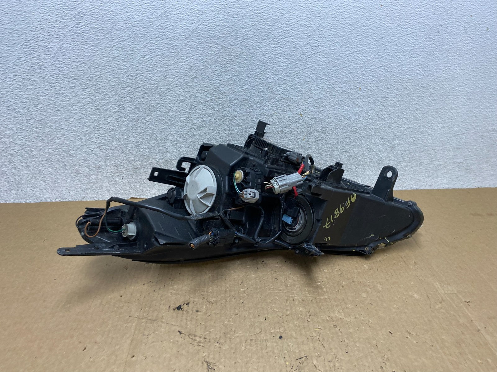 2008-2015 Infiniti EX35 EX37 QX50 Right Passenger Xenon Headlight AF9817 DW11