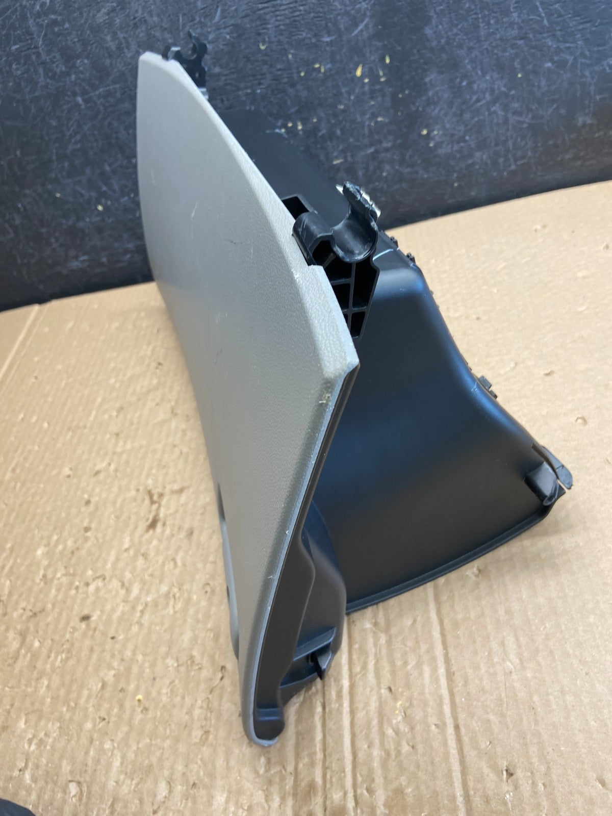 2011 - 2016 Honda Odyssey Front Right Passenger Storage Glove Box AF6381 DG5