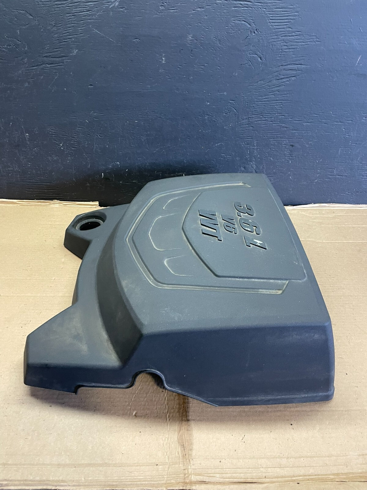 2008 to 2009 Saturn Vue 3.6L Engine Motor Cover E3989 PS3