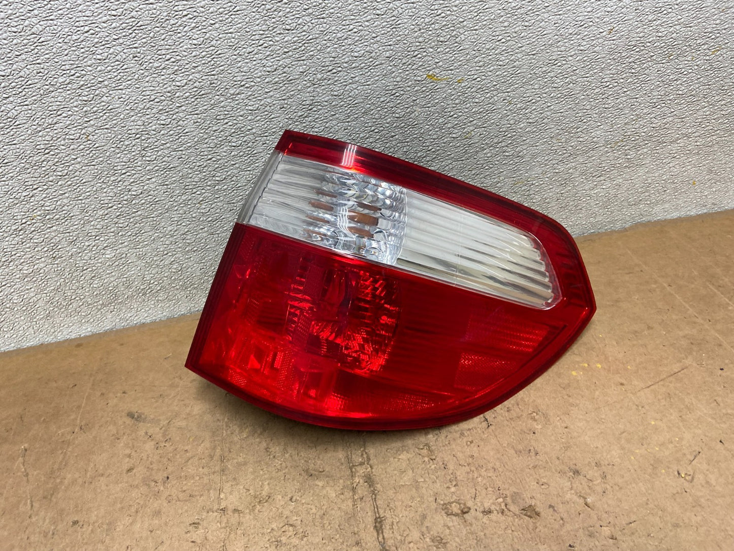 2005 2006 2007 Honda Odyssey Right Passenger RH Side Tail Light Oem X8928 DW0