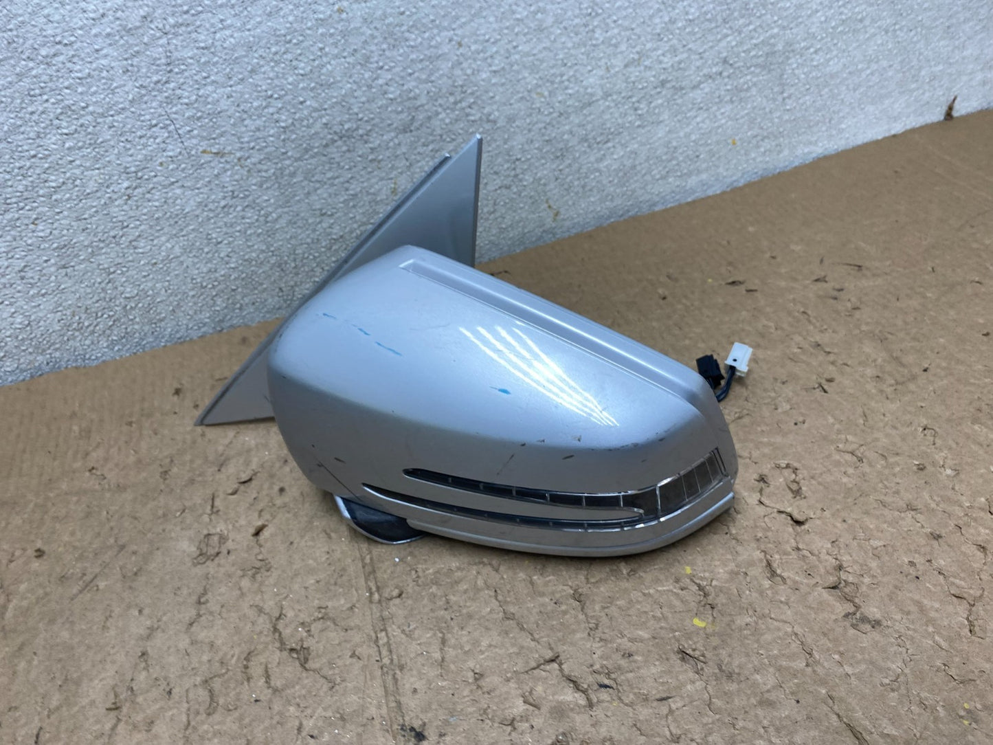 2010 to 2013 Mercedes W221 S550 Side Rear View Door Mirror Left Side V46311