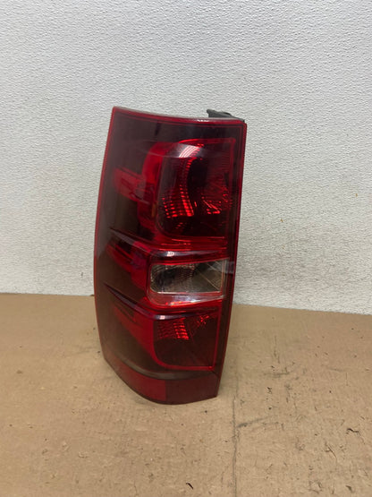 2008-2014 Chevrolet Tahoe Suburban Driver Lh Left Side Tail Light AG5586 LK0
