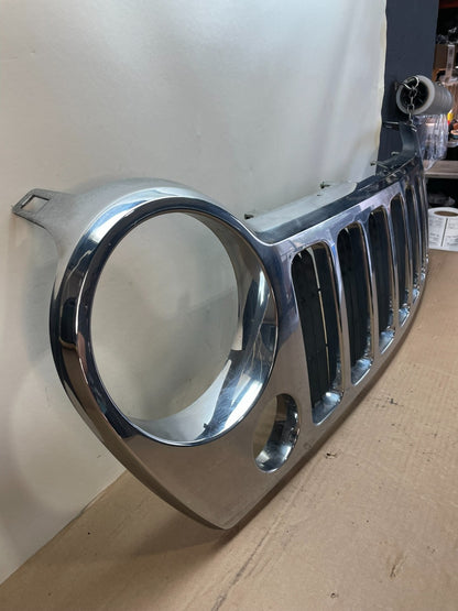 2005 to 2007 Jeep Liberty Front Upper Grill Grille AF8500 DG2