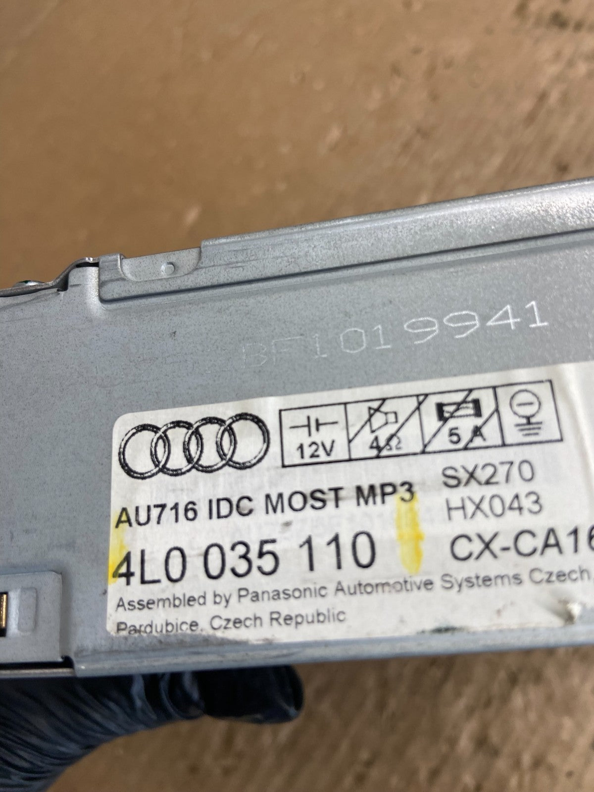 2007 to 2009 Audi Q7 Cd Disc Player Receiver Changer Unit AE4330 DG5