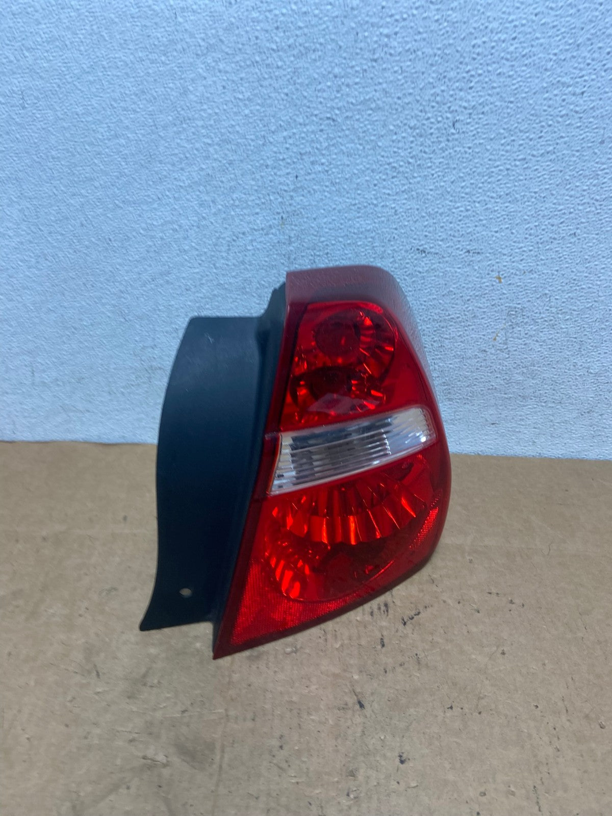 2004 to 2008 Chevrolet Malibu Right Passenger Rh Side Tail Light AD4792 LK2