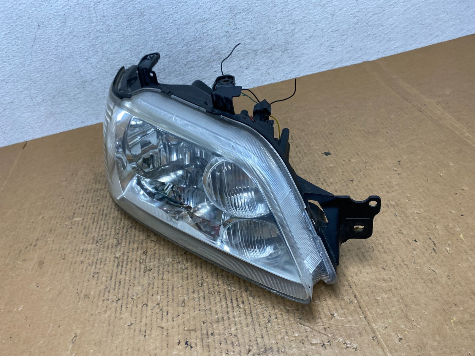 2002 - 2003 Mitsubishi Lancer Right Passenger Side Headlight Halogen AE2704 DW1