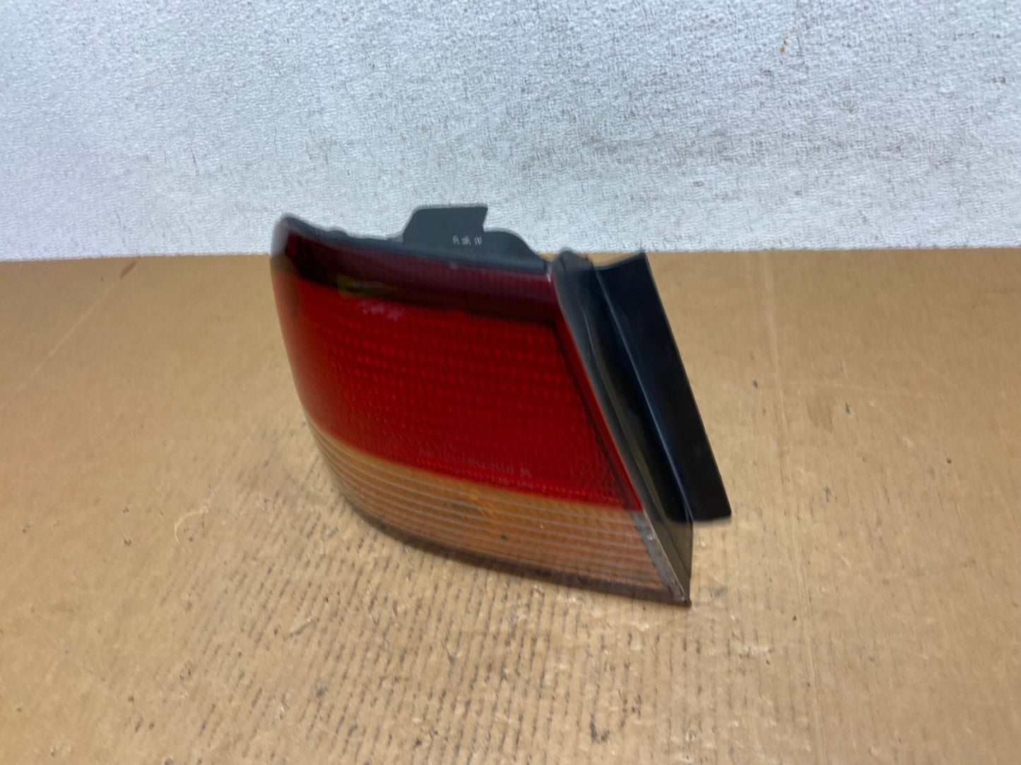 1997 1998 1999 Nissan Maxima Left Driver LH Side Tail light AE0524 LK1
