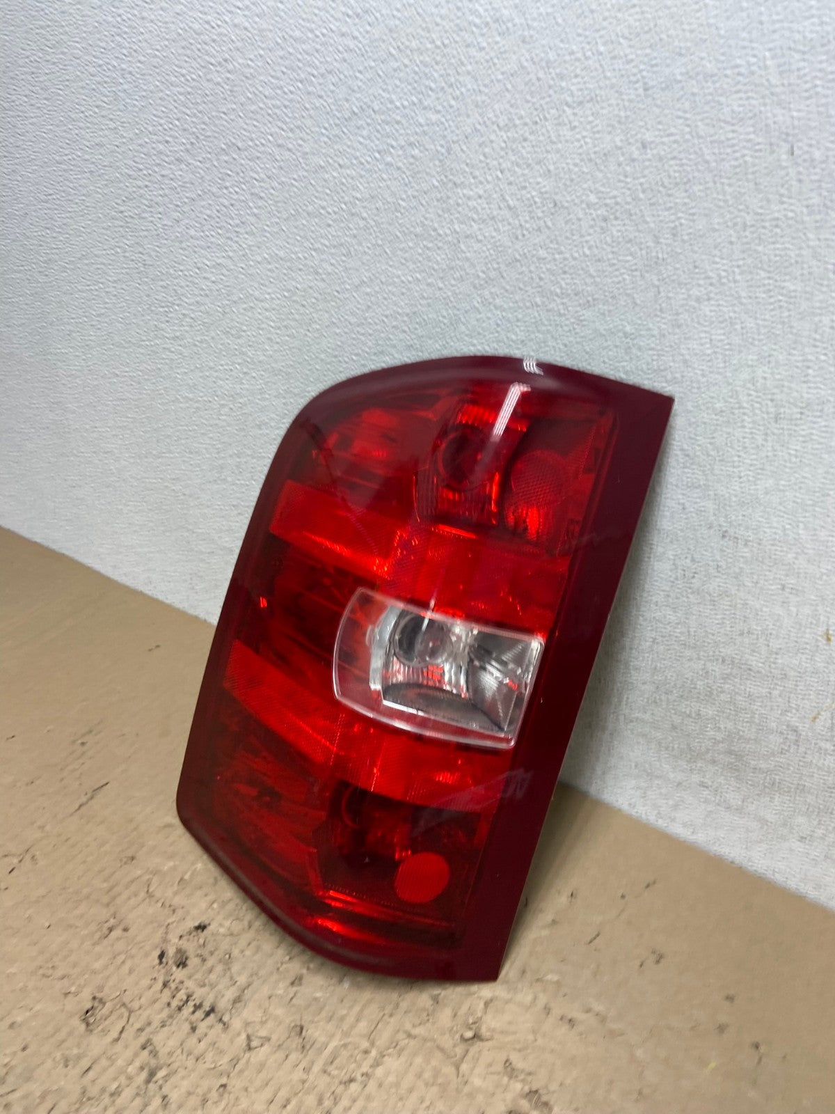 2007 to 2013 Chevrolet Silverado Left Driver LH Side Tail Light AF2973 LK1