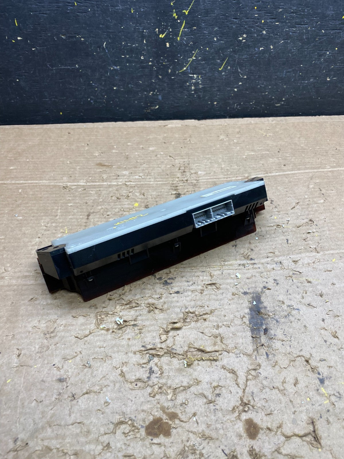 2003 - 2004 Infiniti G35 Temperature Control Display Panel Top Of  Dash x1412 DG4