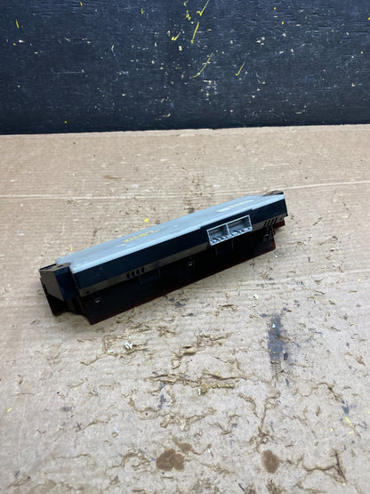 2003 - 2004 Infiniti G35 Temperature Control Display Panel Top Of  Dash x1412 DG4