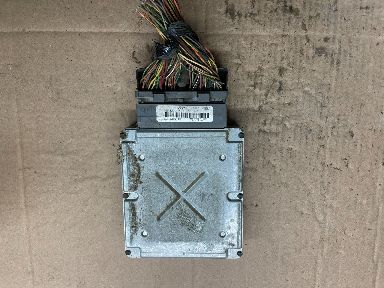 2003 Ford Van E350 E450 Engine Control Module 3C2A-12A650-CB O2029 DG1