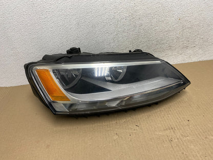 2011 to 2014 Volkswagen Jetta Right Passenger RH Headlight Halogen AF5836 DW0