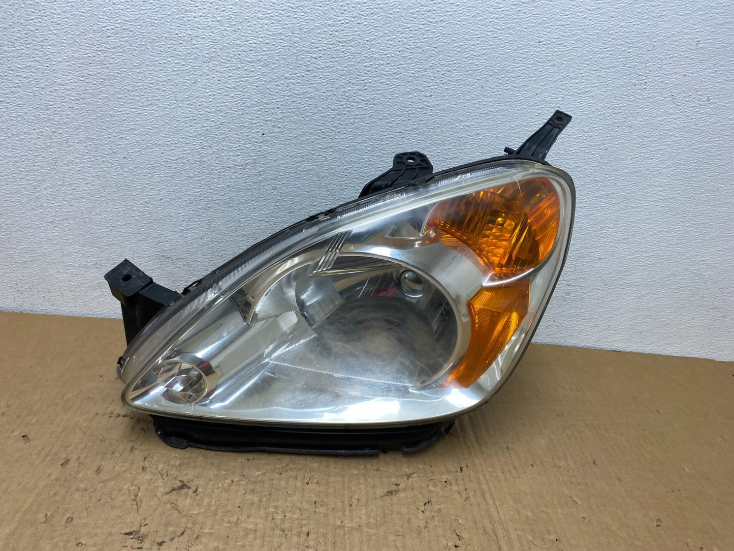 2002 to 2004 Honda Crv Cr-v Left Driver Halogen Headlight AC8329 DW0