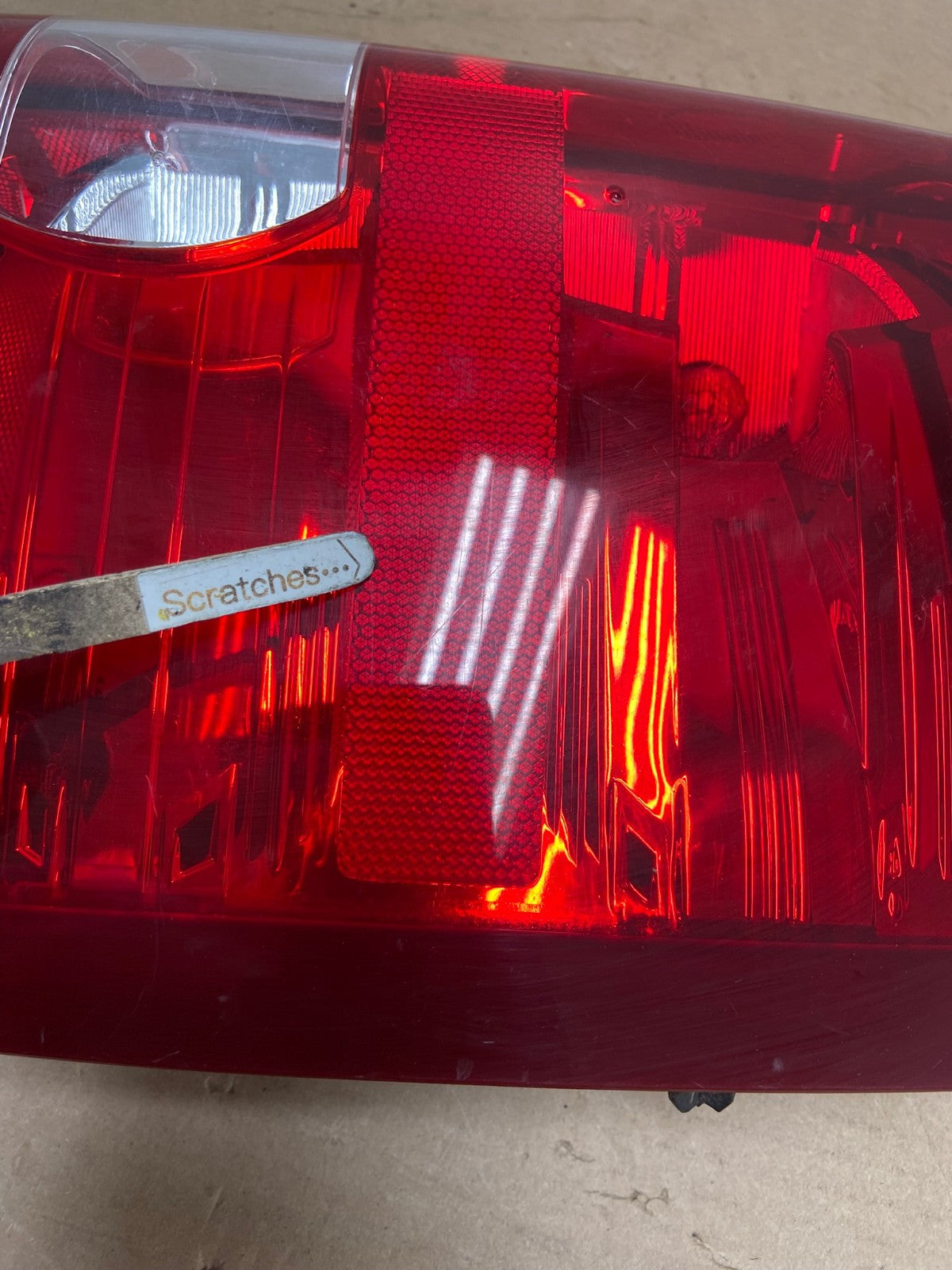 2007 to 2013 Chevrolet Silverado Left Driver LH Side Tail Light AH9411 LK3