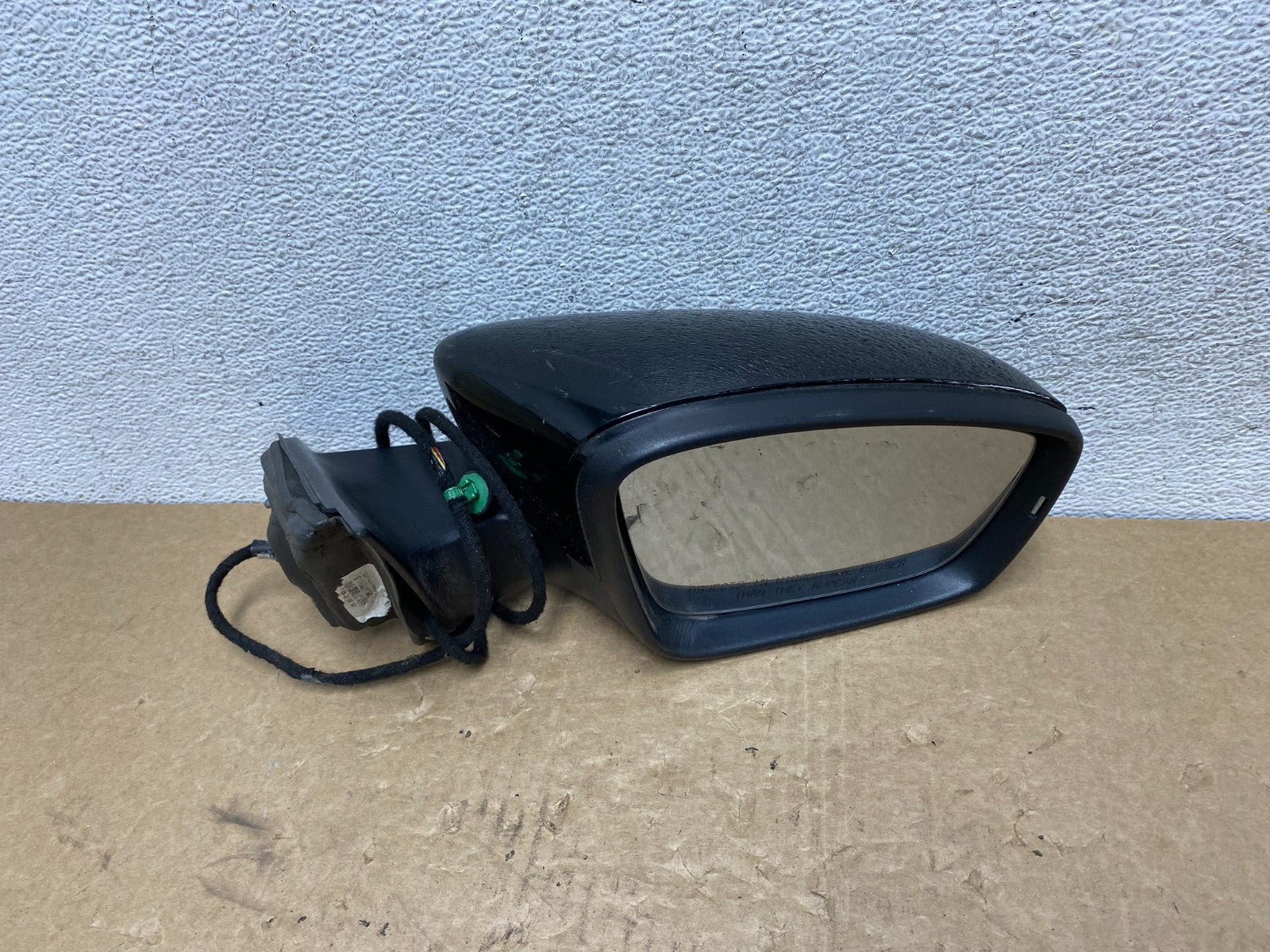 2012-2015 Volkswagen Passat Right Passenger Sgn Door View Mirror AF7985 DW5