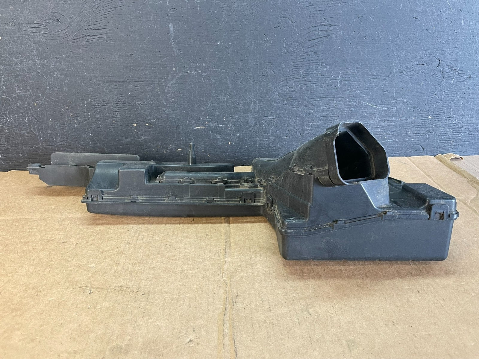 2009 to 2014 Nissan Murano Upper Air Intake Duct ae0899 DG4