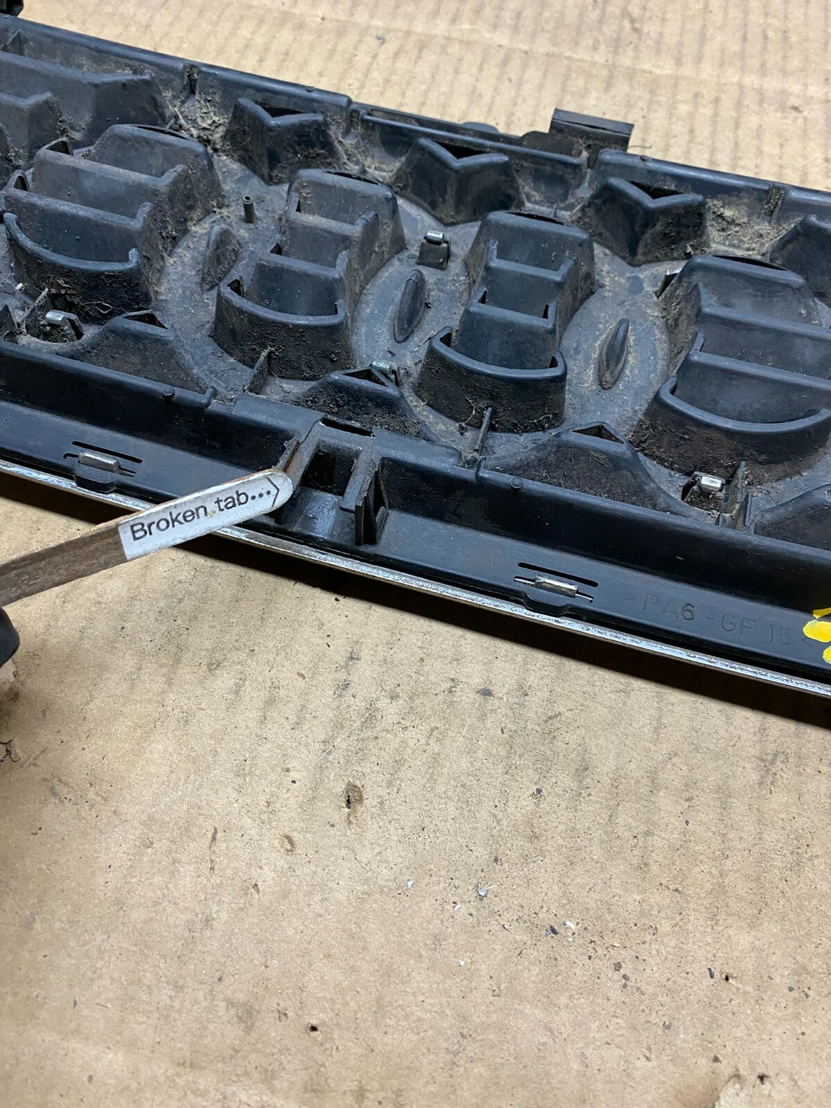 1997 1998 1999 Audi A8 Front Bumper Upper Grill Grille OEM DG1 J4078 DG6