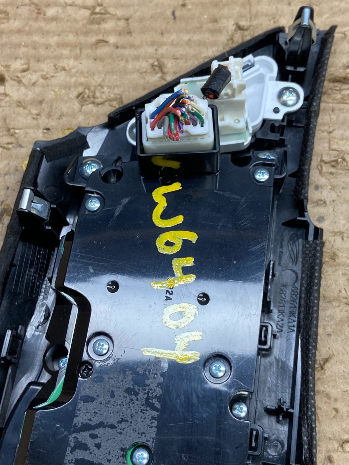 2013 to 2015 Nissan Pathfinder Information Display Control OEM W6404 DG6
