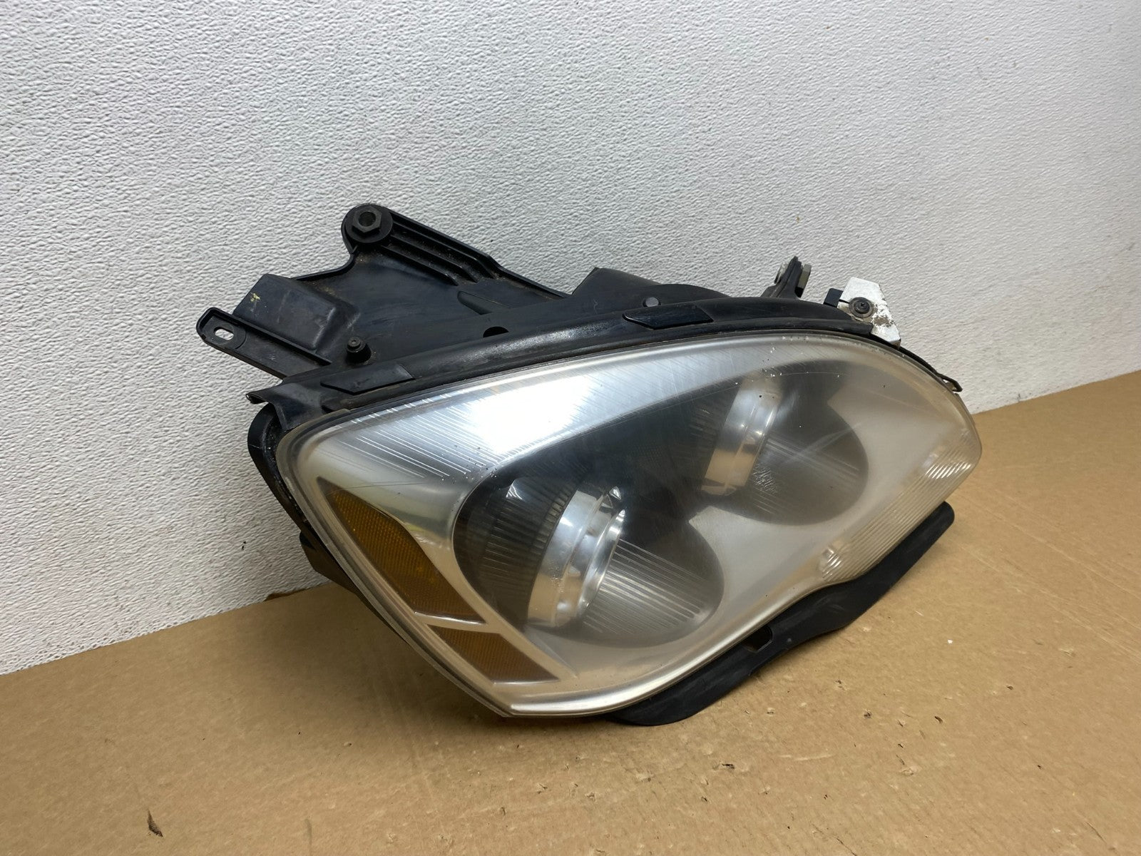 2007-2012 Gmc Acadia Halogen Headlight Right Passenger Side AF9959 DW2
