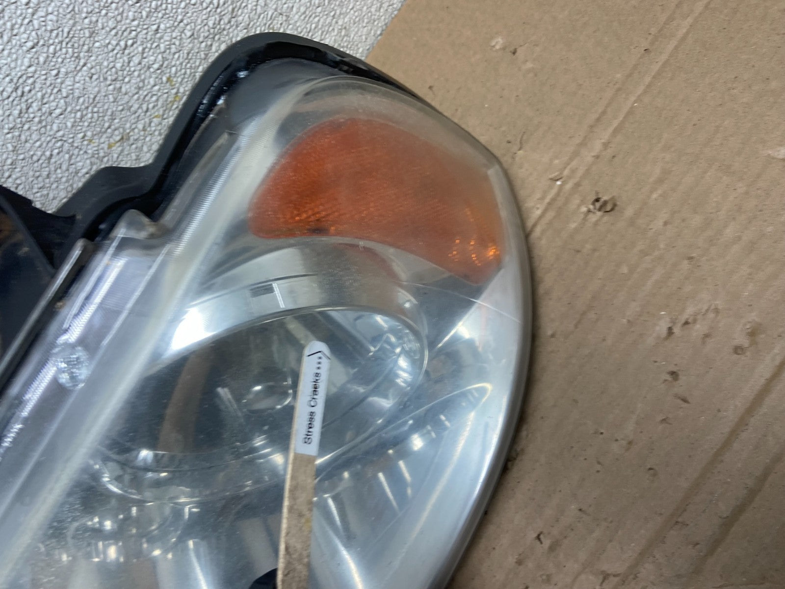 Xenon 2003-2006 Lincoln Navigator Left Driver Side Headlight OEM AB1360 DW4