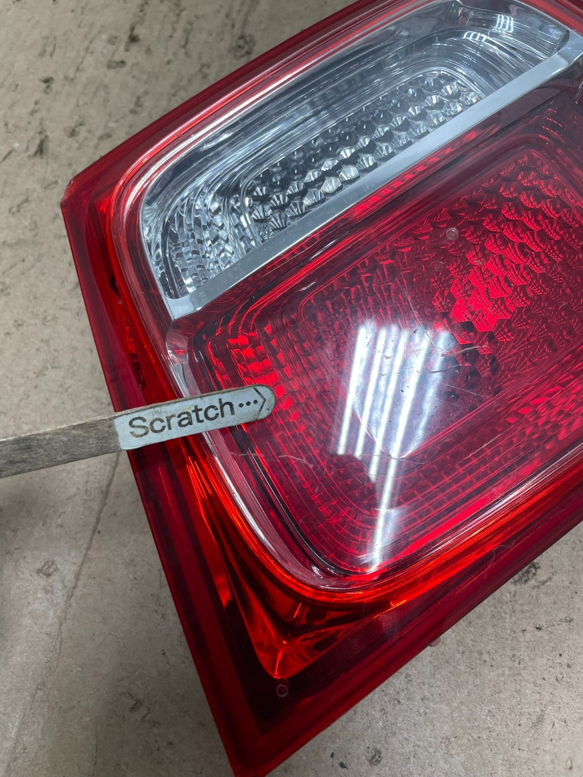 2013-2016 Chevrolet Malibu Right Passenger Rh Inner Tail Light Oem Q4730 DW3