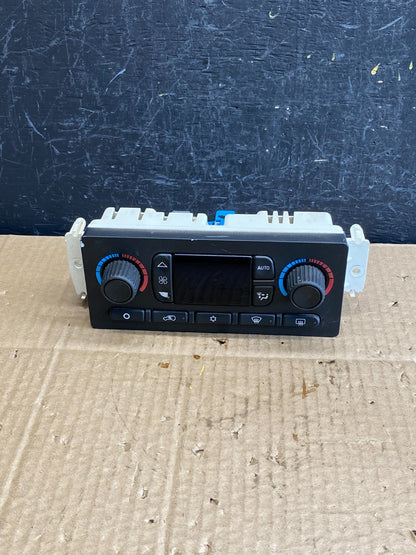 2003 to 2006 Chevrolet Silverado HVAC Heater Climate Control Module AC9522 DG0