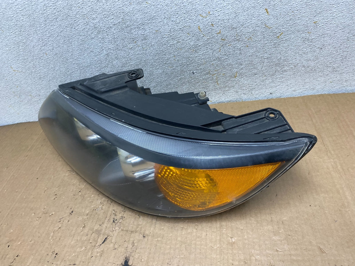2011 to 2013 Kia Sorento Left Driver LH Side Headlight Halogen AI9014 DW1