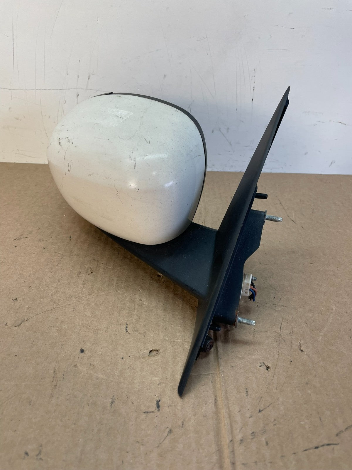 2005 to 2010 Chrysler 300 Right Passenger RH View Door Mirror AH6358 DG1