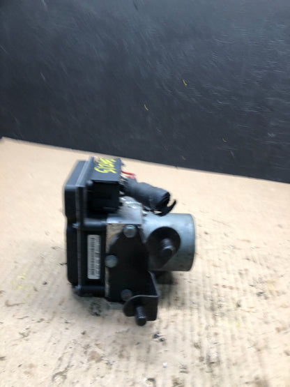 2006 to 2007 BMW 525i ABS Anti-Lock Brake Pump 6775746 G4215 PS3