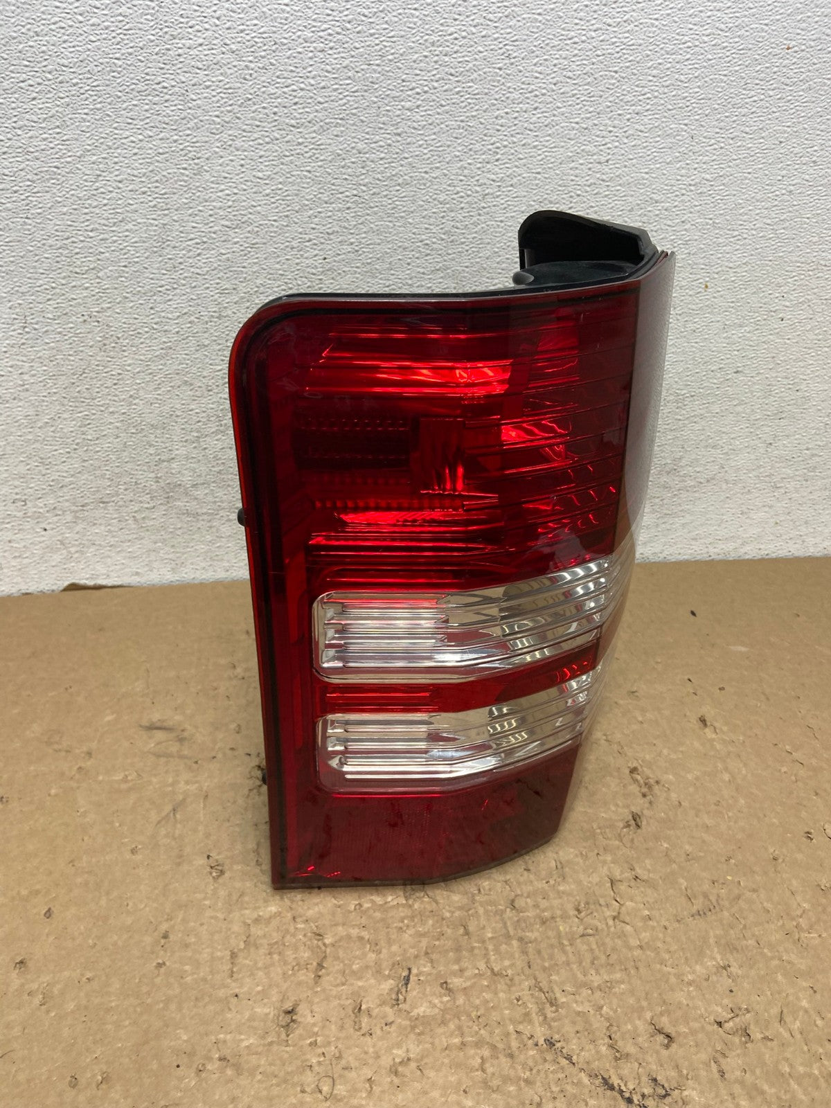 2008 to 2012 Jeep Liberty Left Driver Side Lh Tail Light AF8256 LK2