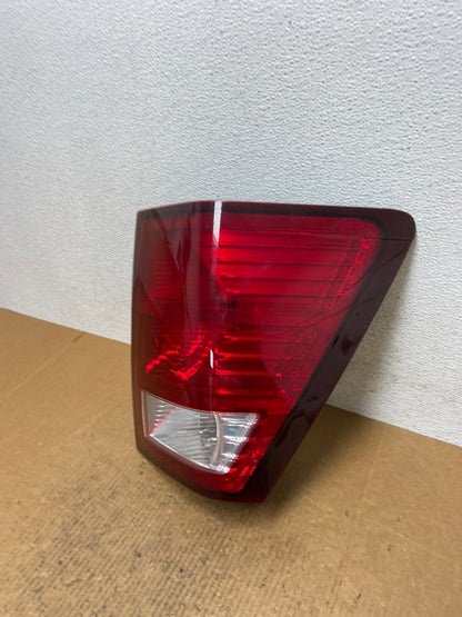 2007 to 2010 Jeep Grand Cherokee Right Passenger Tail Light AE1332 LK1