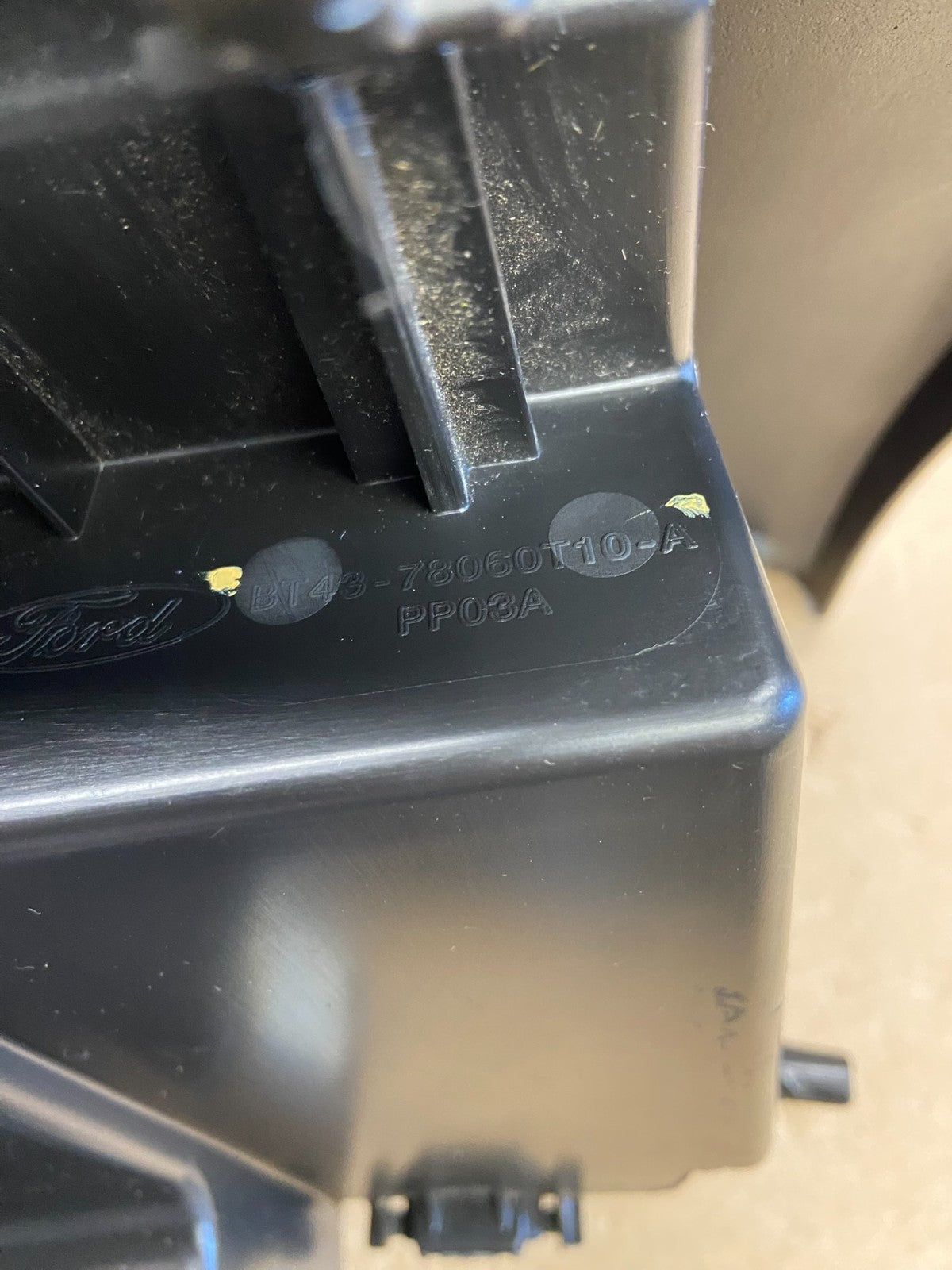 2011 to 2014 Ford Edge Front Right Passenger Storage Glove Box ah3543 DG5