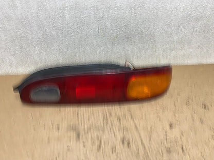1993 - 1997 Mazda MX-6  Right Passenger Rh Side Tail Light Oem w7510 DG0