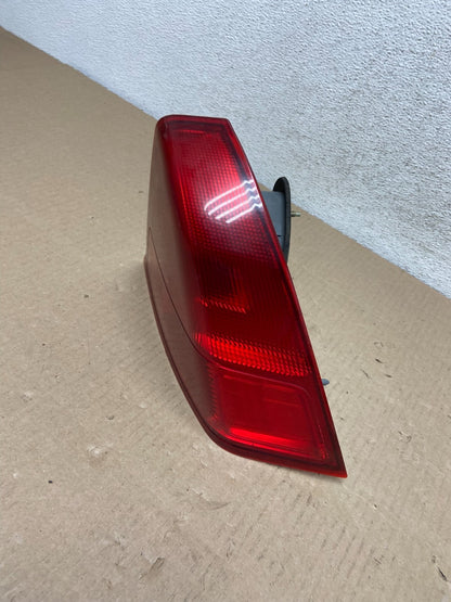 2001 2002 Honda Civic Sedan Right Passenger Rh Side Tail Light AG5881 DW1