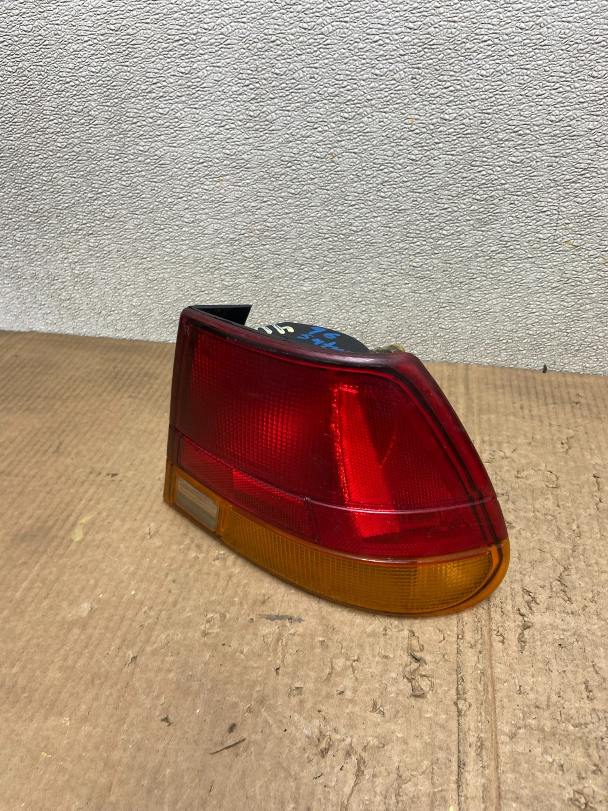 1996 - 1997 Saturn SC1 Right Passenger RH Side Tail Light OEM AA8290 DW0
