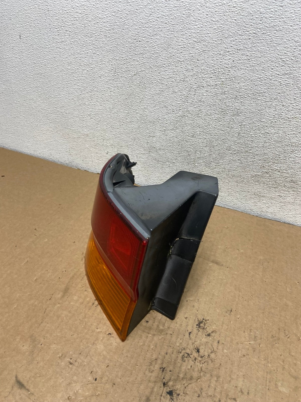 2002 2003 2004 Honda Odyssey Left Driver LH Side Tail Light AG2137 LK1