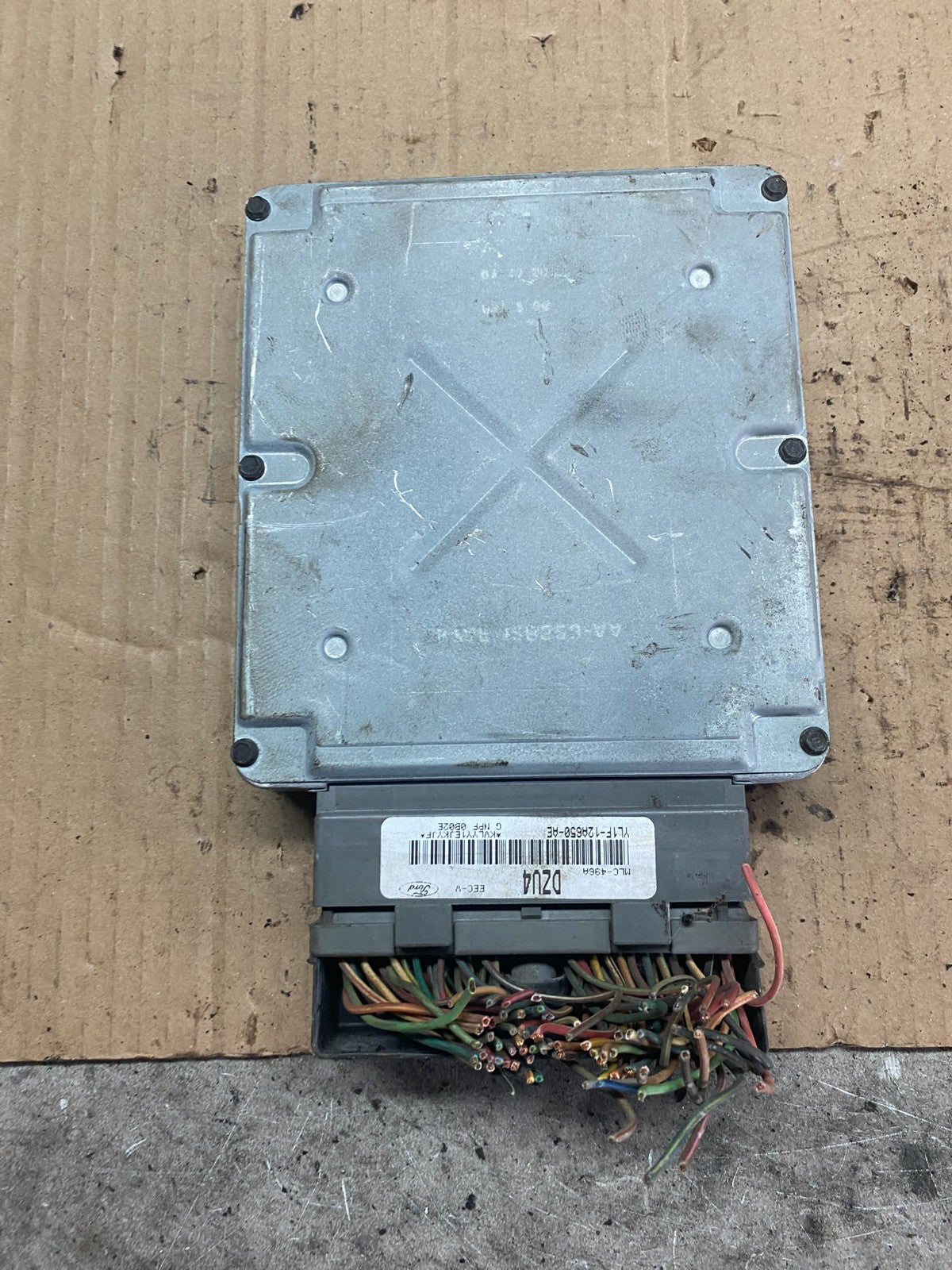 2000 Lincoln Navigator Computer Brain Engine Control ECU ECM Module Q2952 DG2