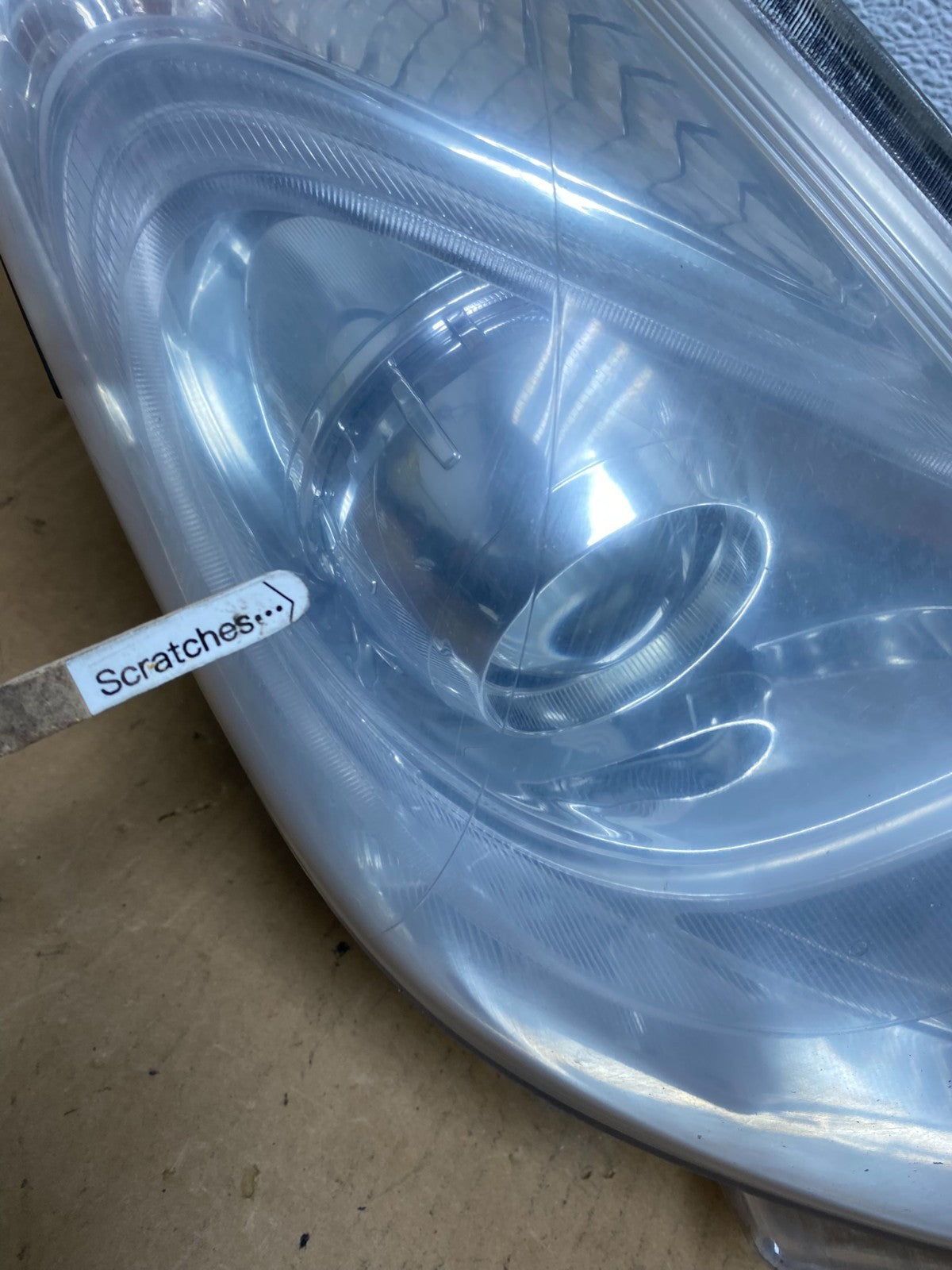 2011 - 2015 Hyundai Sonata Hybrid Right Passenger Halogen Headlight AD2682 DW3