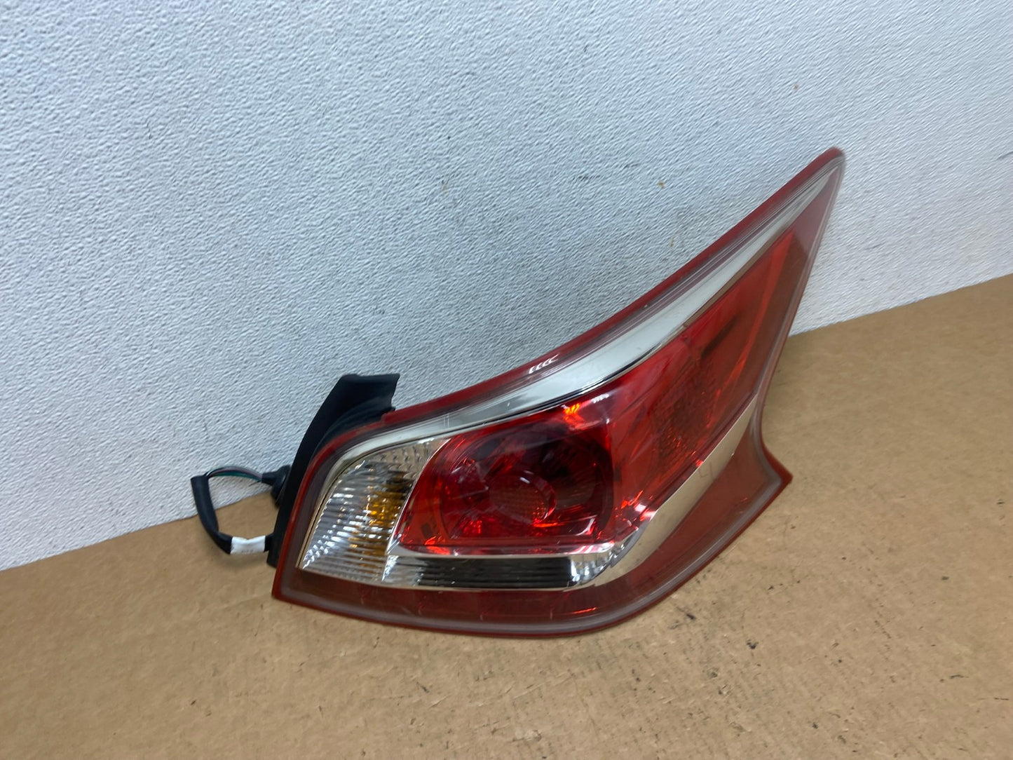 2013 2014 2015 Nissan Altima Right Passenger RH Side Tail Light AD4735 LK2