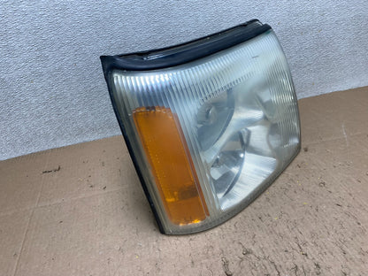 2002-2006 Cadillac Escalade Right Passenger Side Xenon HID Headlight Oem Y31062