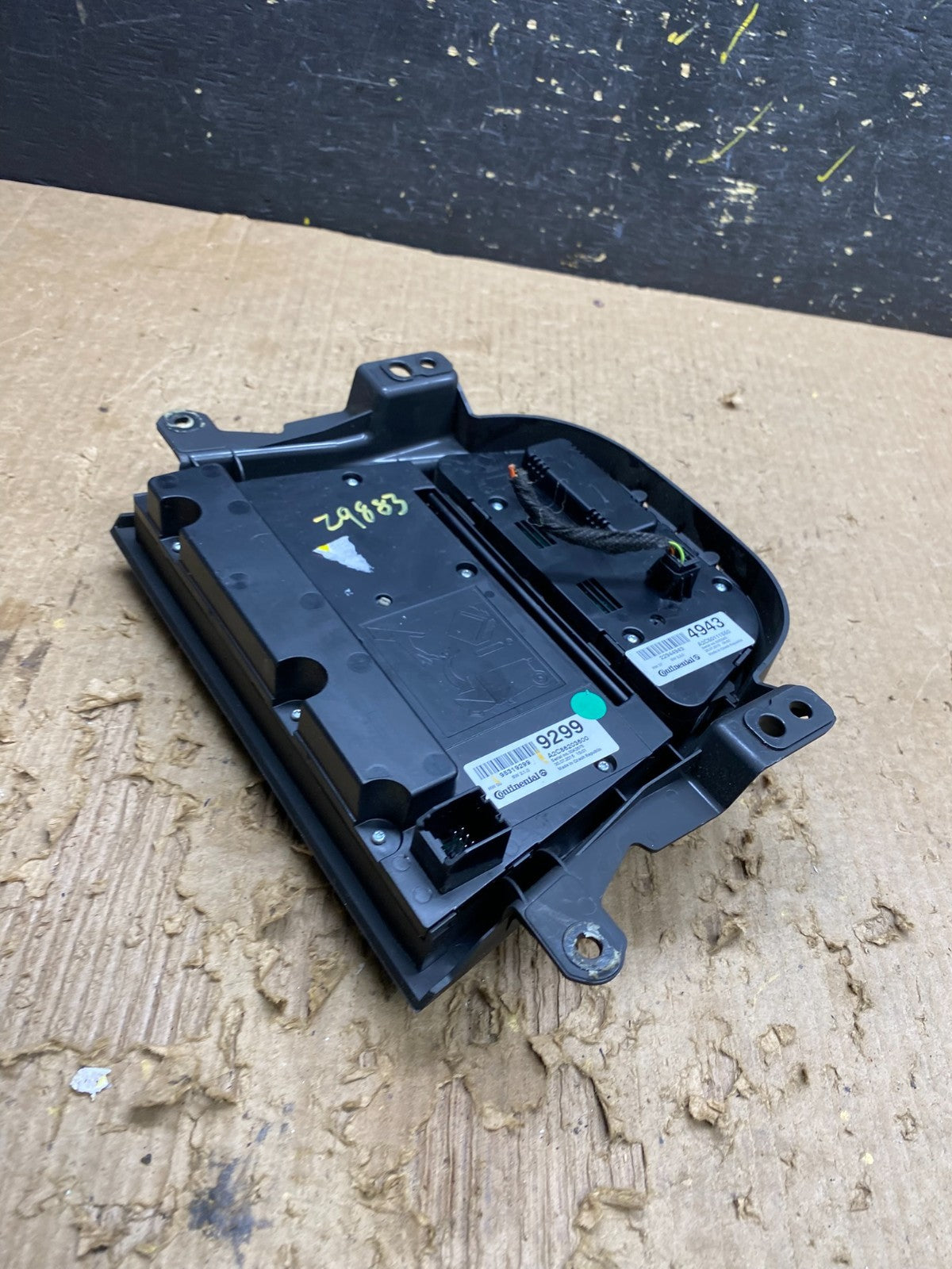 2013 to 2017 Buick Encore Radio  Climate Control AC HVAC 95319299 Z9883 DG5