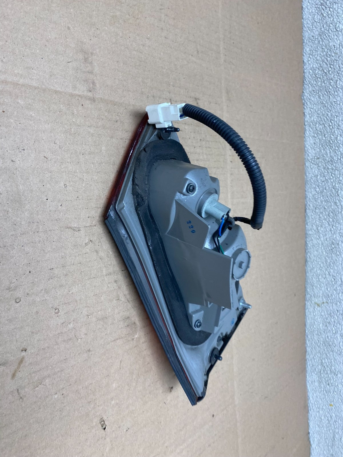 2009 - 2010 Lexus Is250 Is350 Right Passenger RH Inner Tail Light Oem w0528 DG4