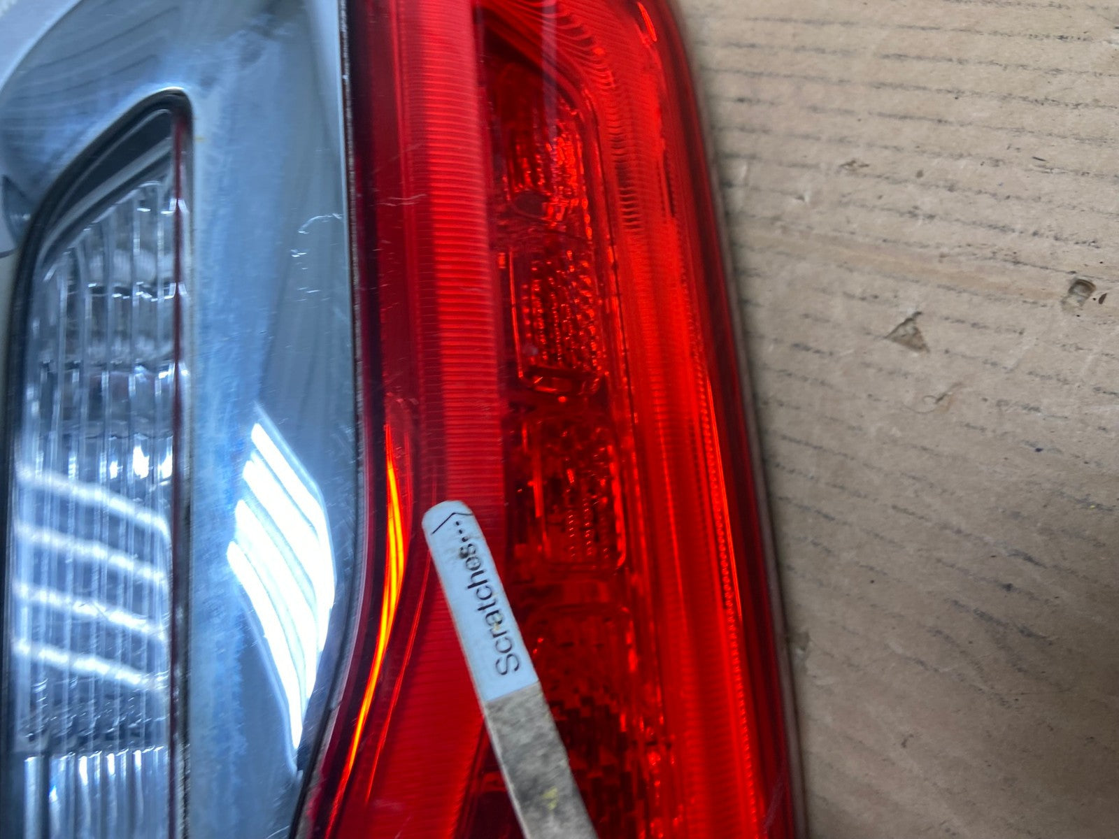 2014-2018 Jeep Grand Cherokee Right Passenger Inner Tail Light AD0815 LK3