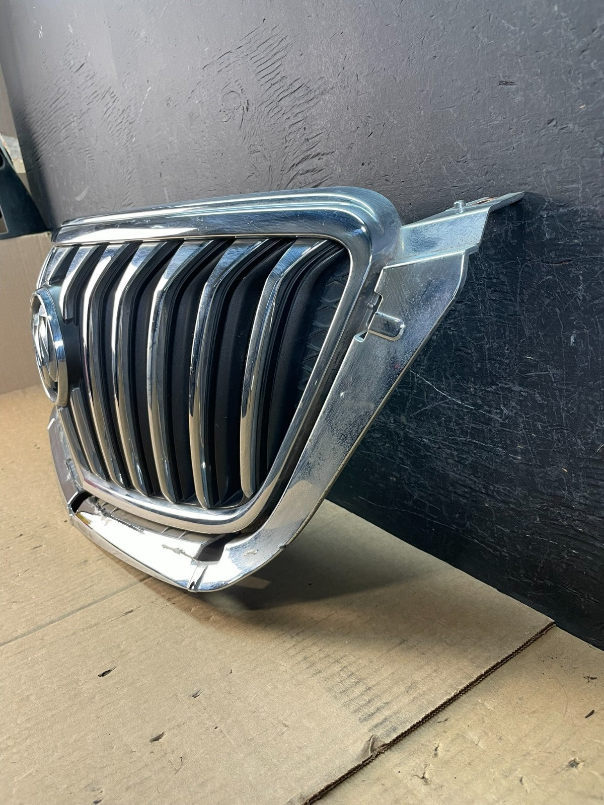 2013 to 2016 Buick Encore Front Upper Grill Grille AD5514 DG1