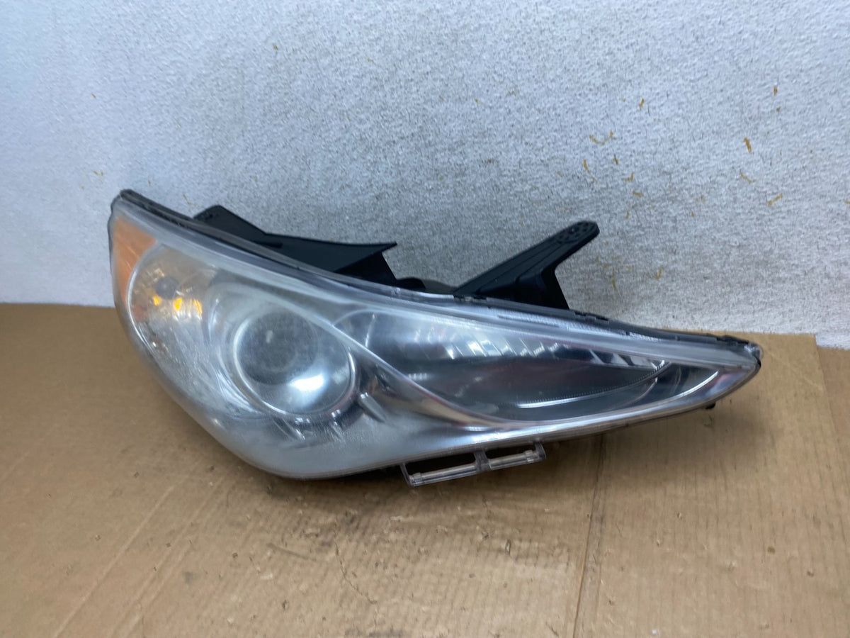 2011 - 2014 Hyundai Sonata Right Passenger Rh Side Headlight Halogen AI4711 DW1