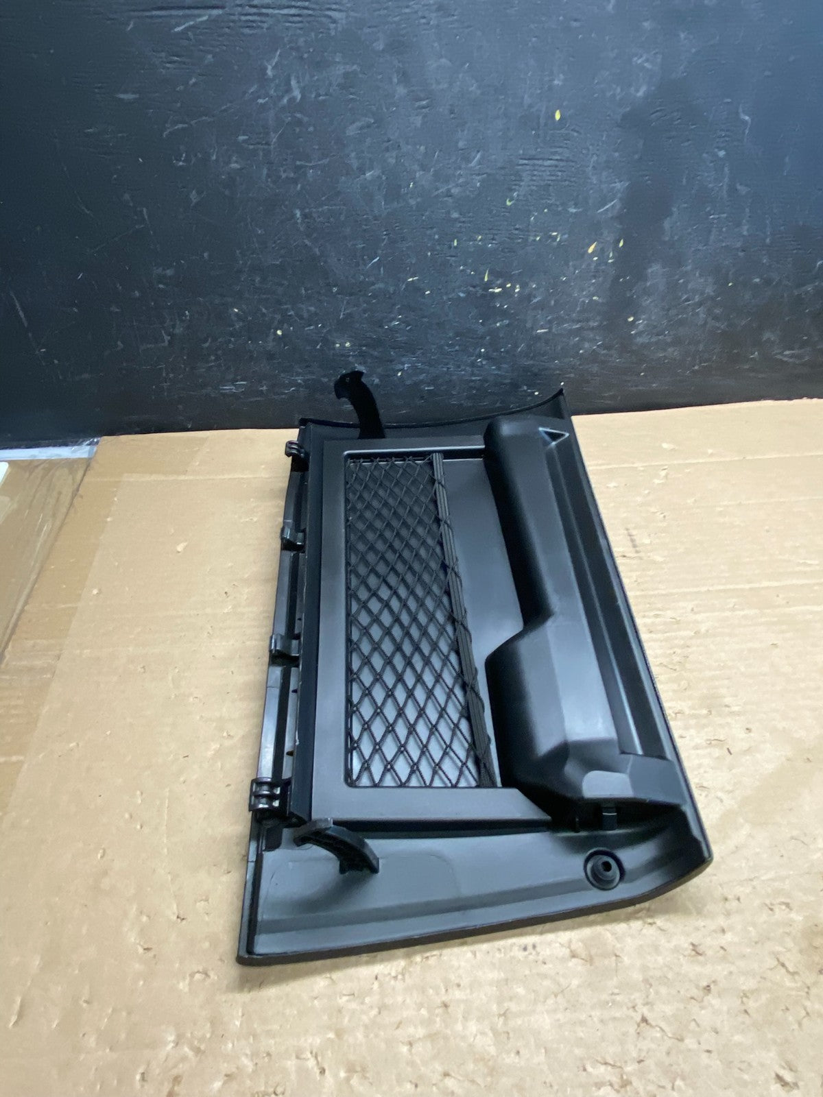 2013 to 2016 Ford Fusion Front Right Passenger Storage Glove Box AG6243 DG3