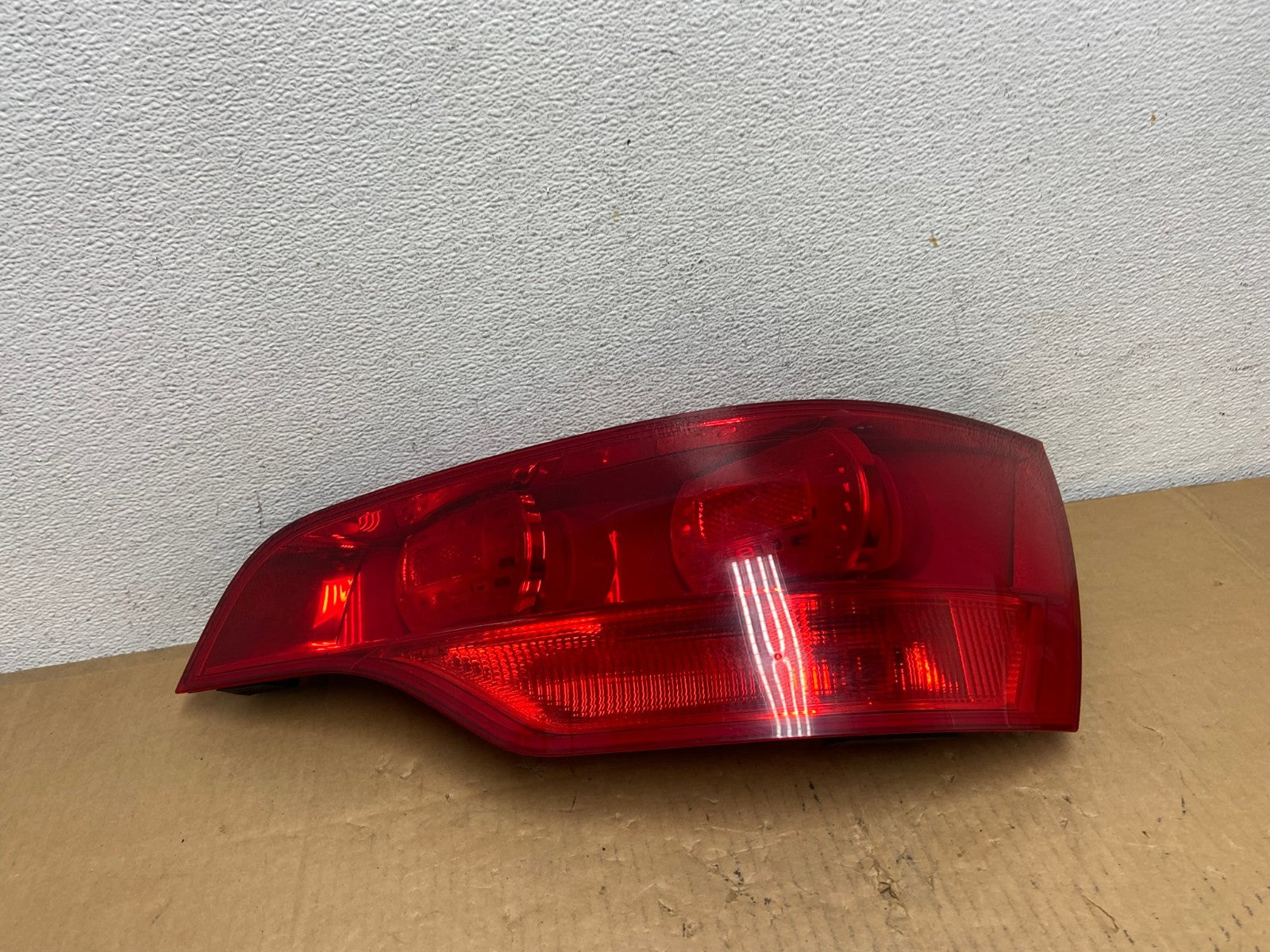 2007 2008 2009 Audi Q7 Right Passenger Rh Side Tail Light AD0930 LK0